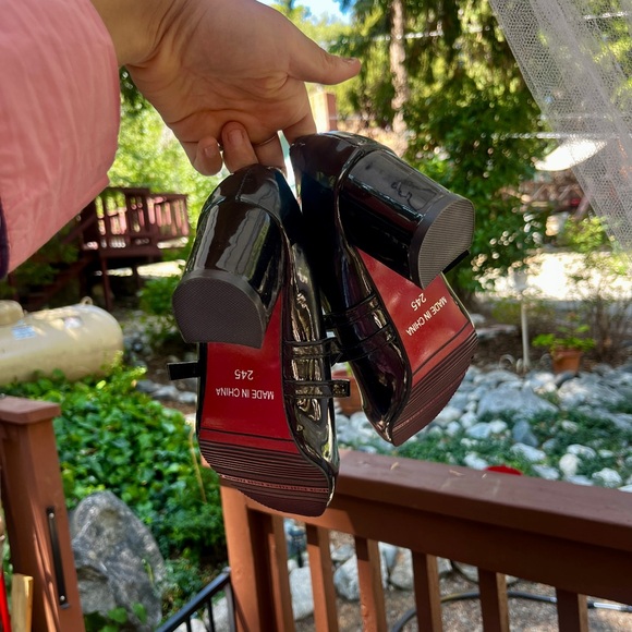 NWOT block heeled Mary Janes - Picture 5 of 5